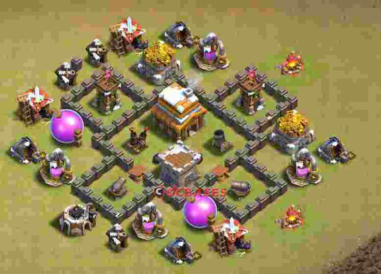 Town Hall 4 Base – Layout id: oi7wu base layout