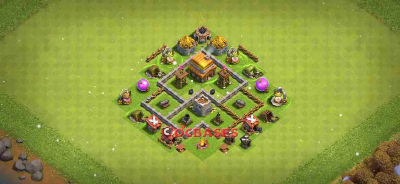 Town Hall 4 Base – Layout id: qp5kt base layout