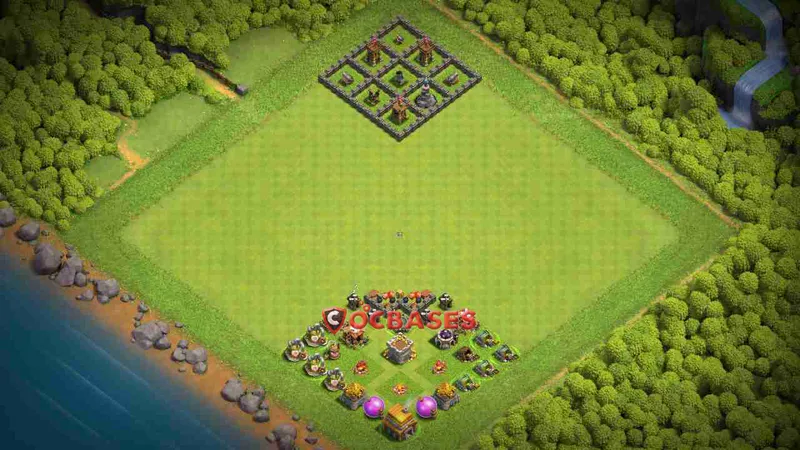 Town Hall 5 Base – Layout id: iv74g base layout