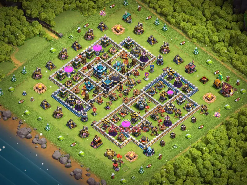 Town Hall 13 Base -hybrid – Layout id: 7xnwa base layout, image 1